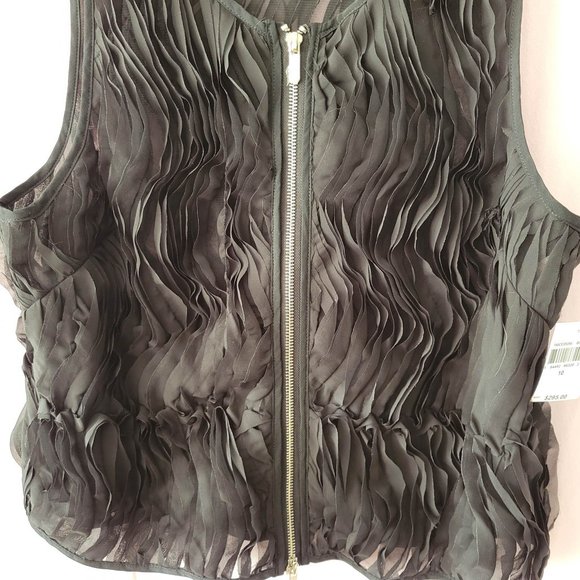 Milly - Picture 4 of 10